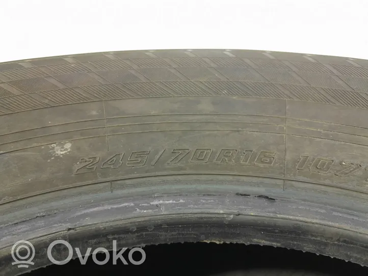 Isuzu D-Max R17 winter tire 01