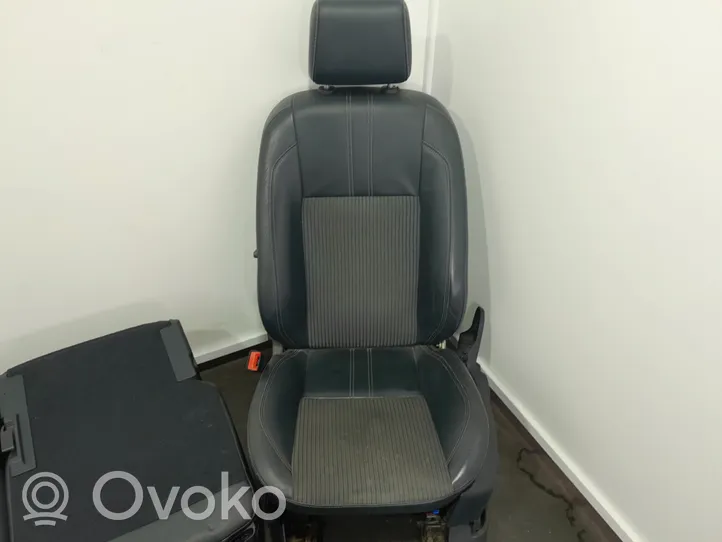 Ford Grand C-MAX Sēdekļu komplekts 01