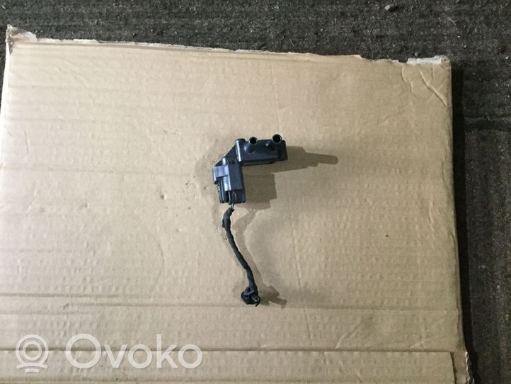 Volvo V40 Sensore di pressione di scarico AV615L200AB