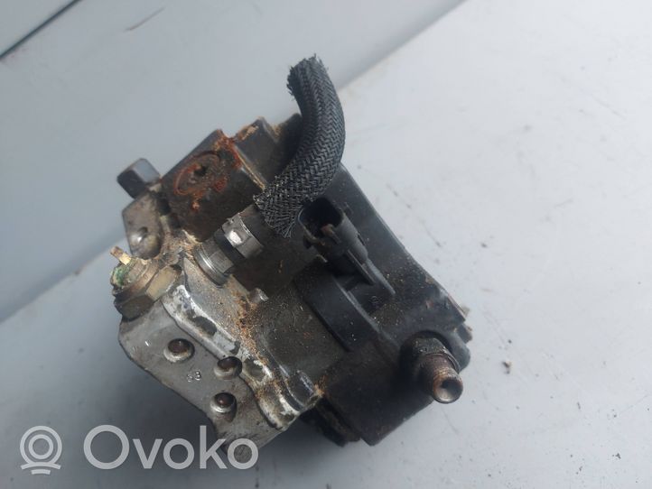 Volvo V70 Pompe d'injection de carburant à haute pression 0445010111