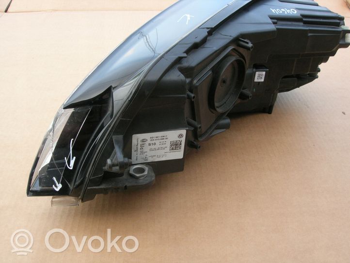 Volkswagen Golf VII Lampa przednia 5G1941036C