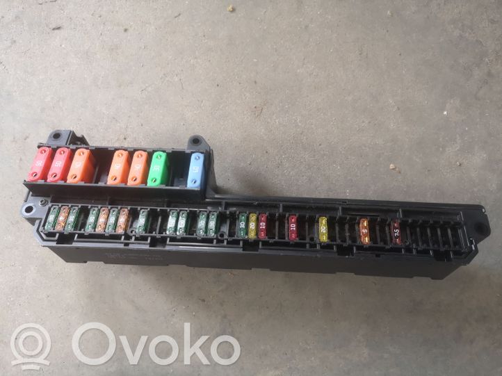 6957330 BMW 5 E60 E61 Fuse box set, 10.00 € RRR