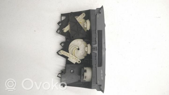 Volvo S40, V40 Oro kondicionieriaus/ klimato/ pečiuko valdymo blokas (salone) 9041704807