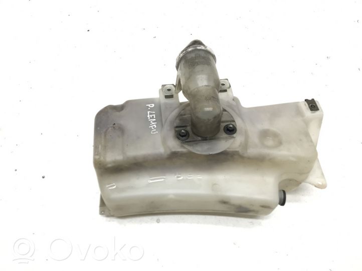 Mitsubishi Pajero Zbiornik płynu spryskiwaczy lamp MB683910