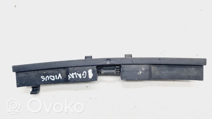 Volkswagen Touareg I Tailgate/trunk/boot lid buffer 7L6864225B