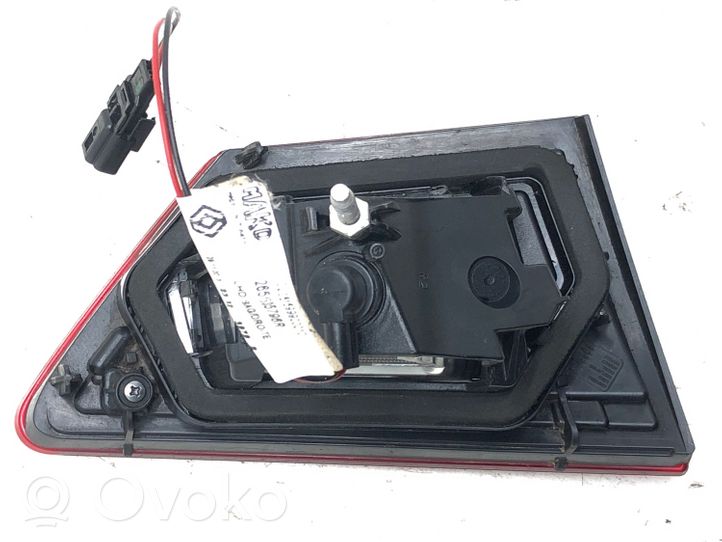 Renault Clio IV Luci posteriori del portellone del bagagliaio 265505796R