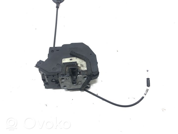 Renault Clio IV Zamek drzwi przednich 805004945R