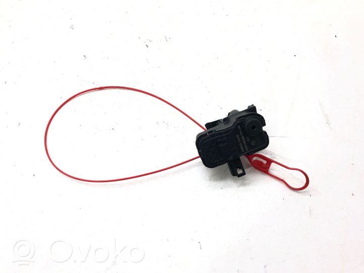 Audi A5 8T 8F Fuel tank cap lock motor 8K0862153H