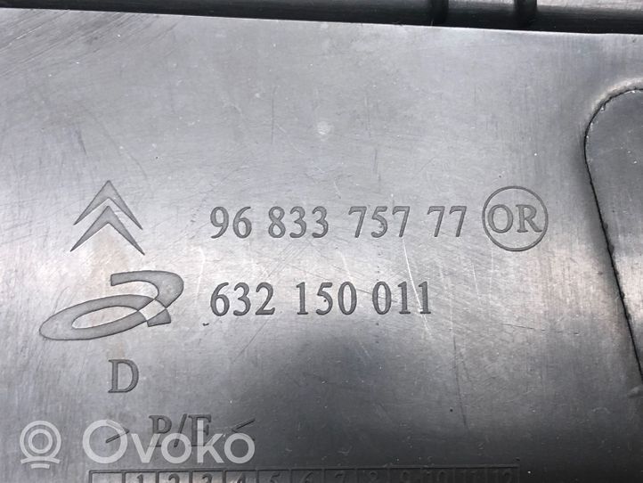 Citroen C3 Osłona dolna słupka / B 9683375777