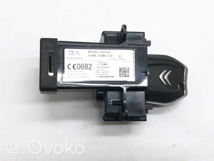 Citroen C4 Grand Picasso Verrouillage de commutateur d'allumage 9800630080