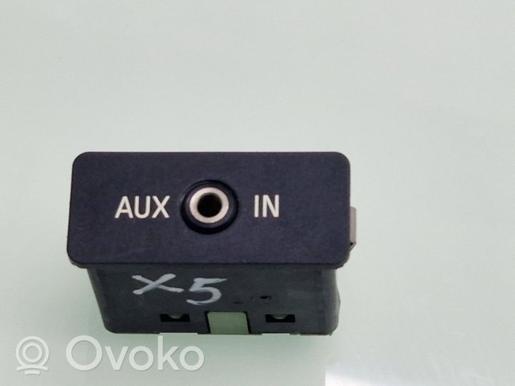 BMW X5 E70 Câble adaptateur AUX 61316986791