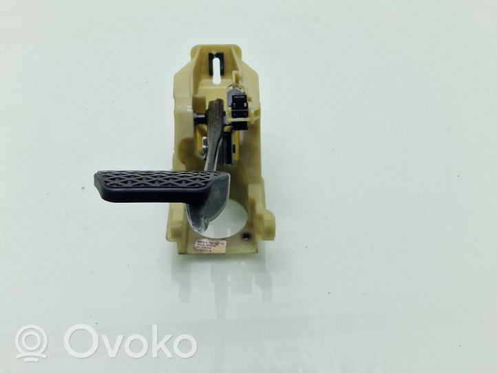 BMW X5 E70 Brake pedal 6769407