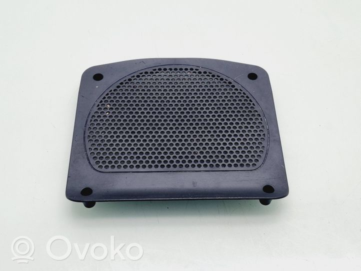 BMW 1 F20 F21 Subwoofer-bassoelementin etusäleikkö/lista 9223670