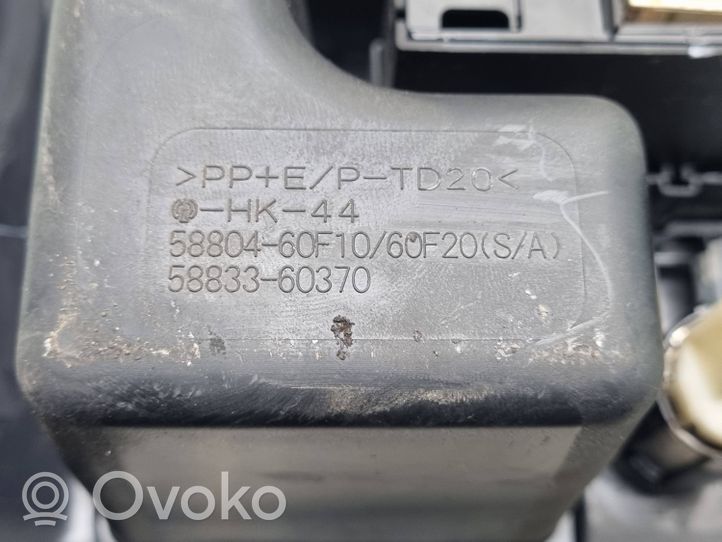 Toyota Land Cruiser (J150) Kita centrinė konsolės (tunelio) detalė 5880460F10