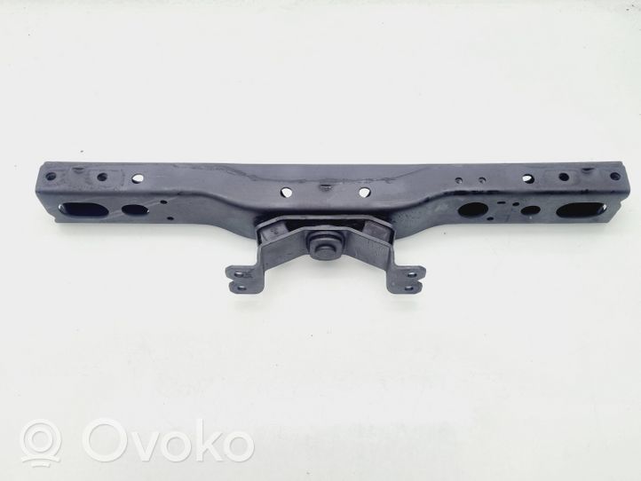 Toyota Land Cruiser (J150) Supporto di montaggio scatola del cambio AVB8207