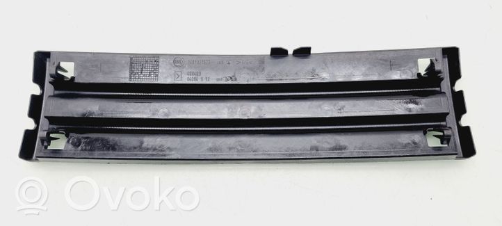 Toyota Proace Grille inférieure de pare-chocs avant 1401021577