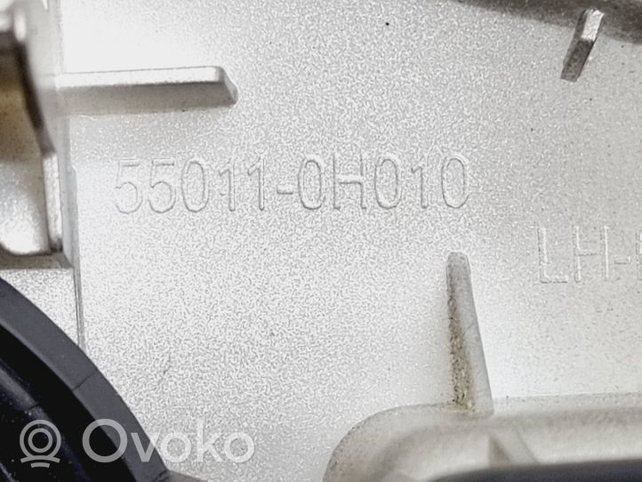 Toyota Aygo AB40 Panelės apdailos skydas (centrinis) 550110H010