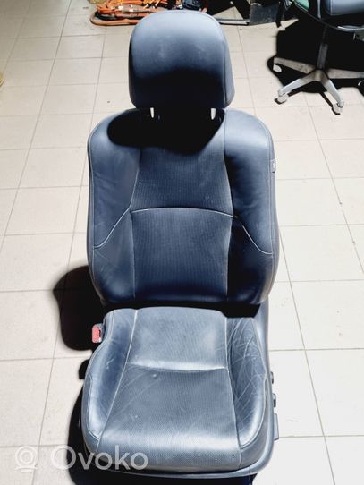 Toyota Land Cruiser (J150) Asiento delantero del conductor 7107260