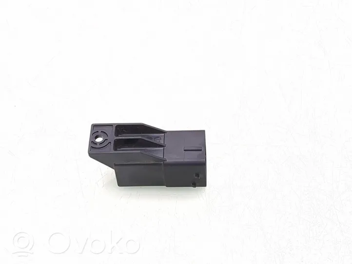 Ford Kuga II Przekaźnik / Modul układu ogrzewania wstępnego 9803299780