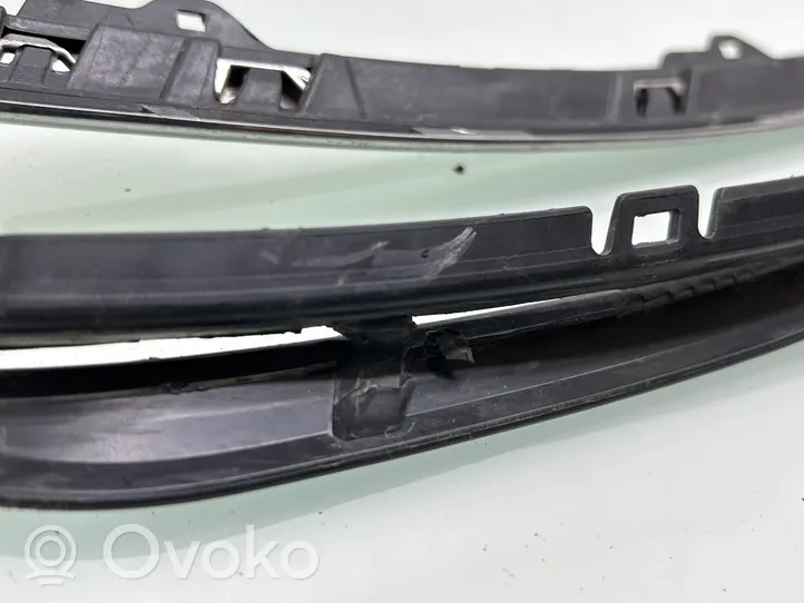 Citroen C3 Rivestimento sotto il faro/fanale 00218914