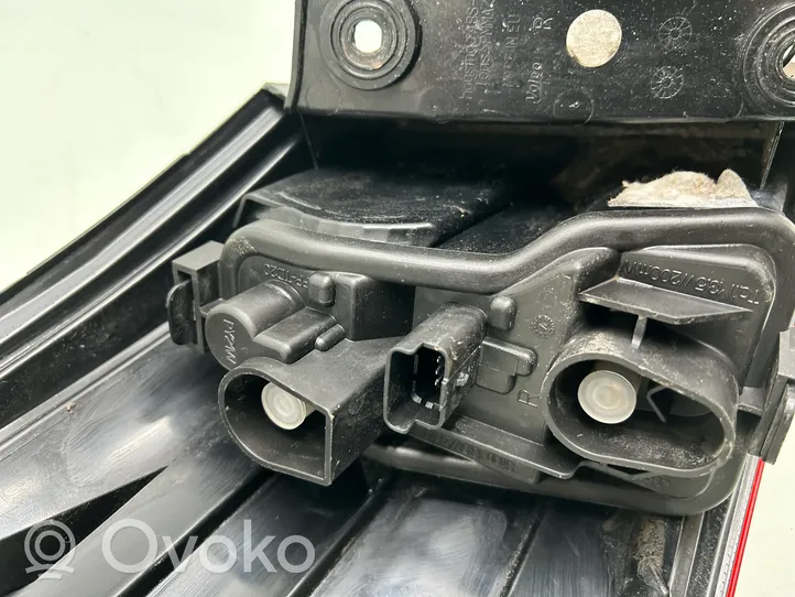 Nissan Qashqai Luci posteriori 89503244