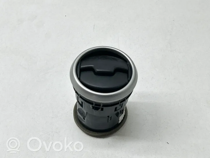 Nissan Qashqai Šoninės oro grotelės 68760jd10a