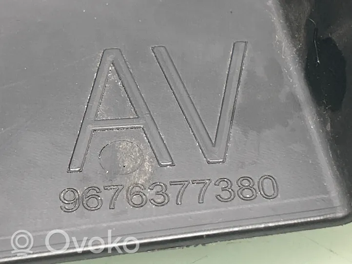 Citroen Berlingo Moottorin alustan välipohjan roiskesuoja 9676377380