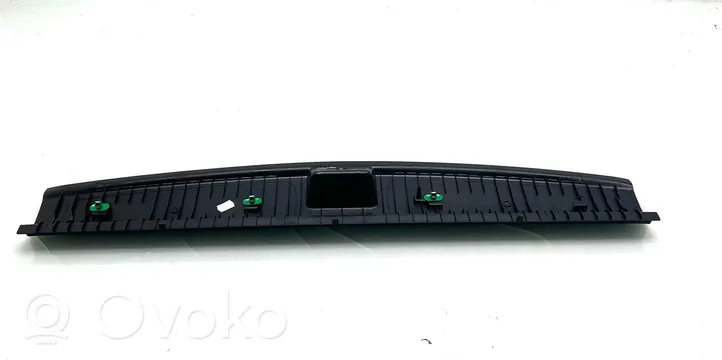 Opel Astra K Trunk/boot sill cover protection 331883181