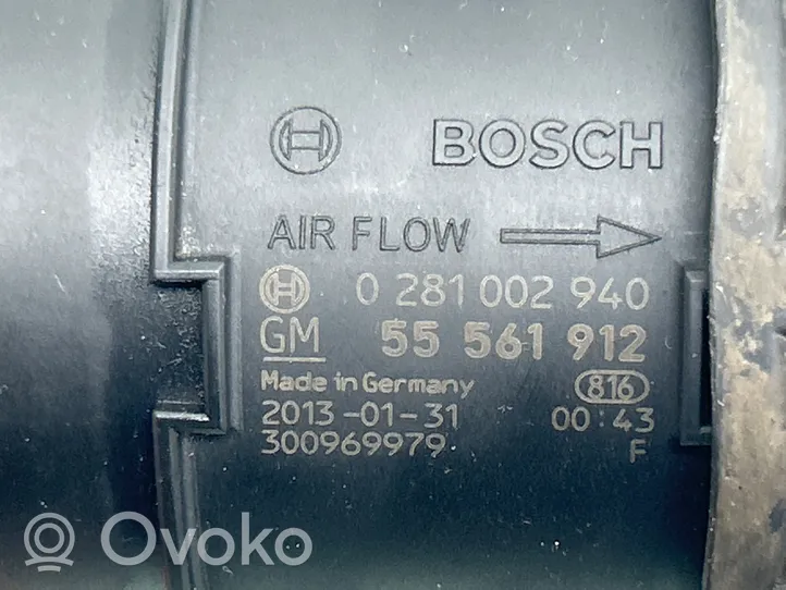 Opel Meriva B Mass air flow meter 55561912