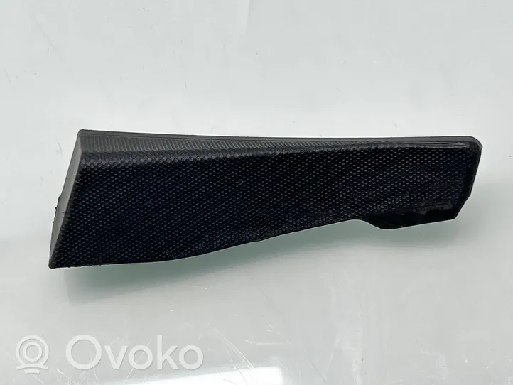 Opel Meriva B Panel wykończeniowy błotnika 13305383