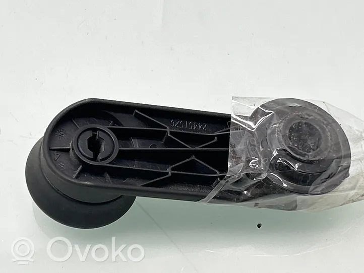 Opel Meriva B Korbka szyby drzwi tylnych 366703013