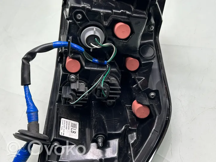 Toyota RAV 4 (XA50) Lampa tylna 8156042230