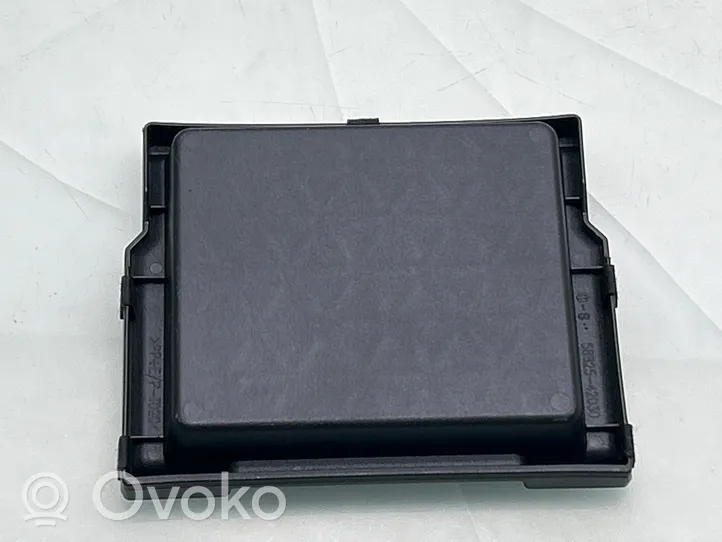 Toyota RAV 4 (XA50) Tapis de boîte à gants 5882542030