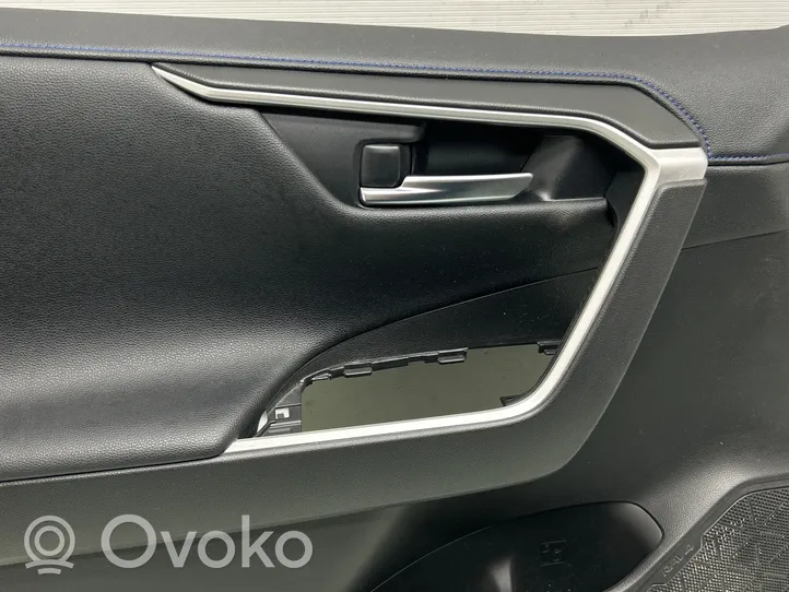 Toyota RAV 4 (XA50) Apmušimas priekinių durų (obšifke) 67778X1B16