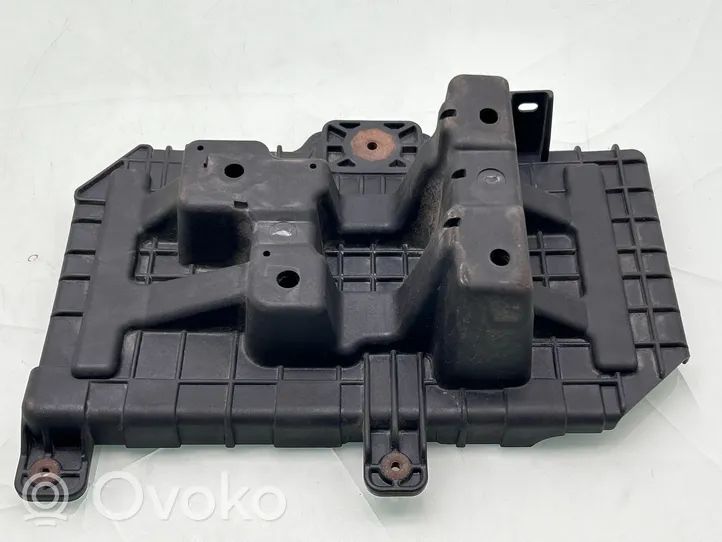 KIA Sorento Battery tray 37150C5002