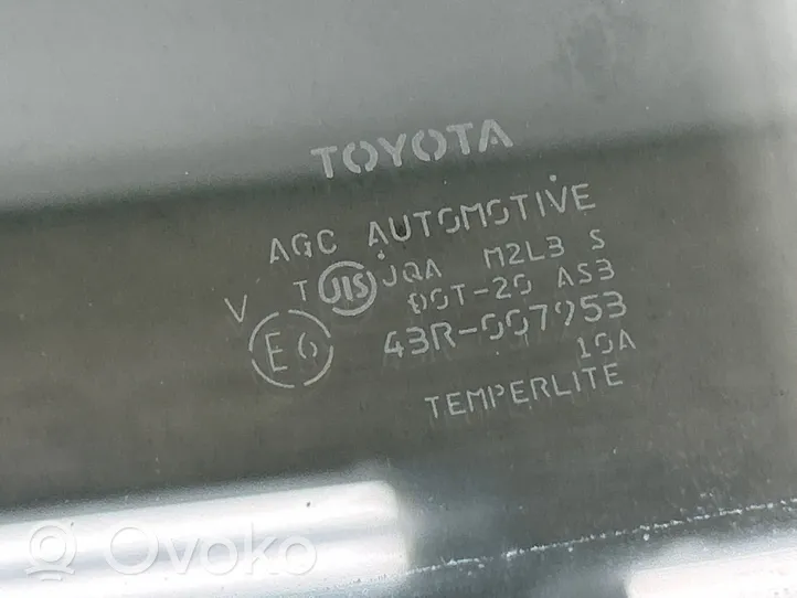 Toyota Land Cruiser (J150) Vitre de fenêtre porte arrière 43R007953