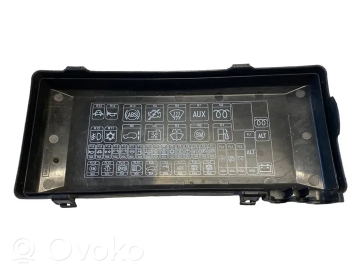 Land Rover Discovery Fuse box cover 67278