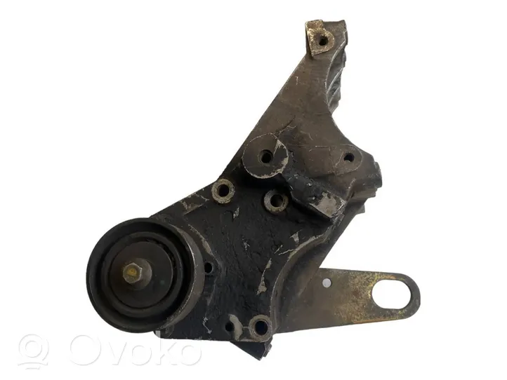 Land Rover Discovery Support, suspension du moteur ERR5893