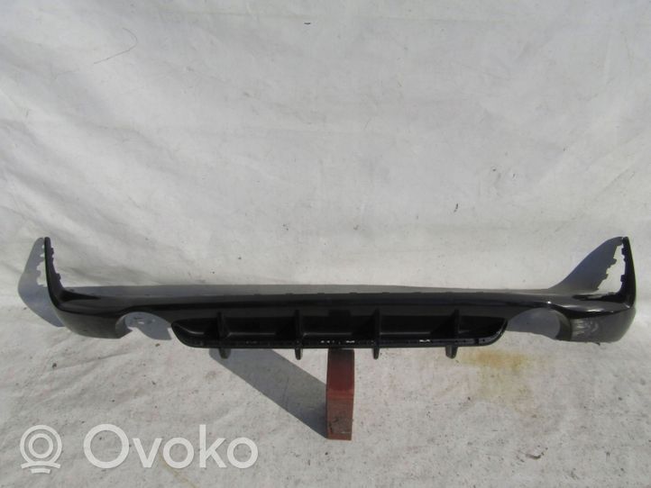 Hyundai i30 Takapuskurin alaosan lista 86612s0000