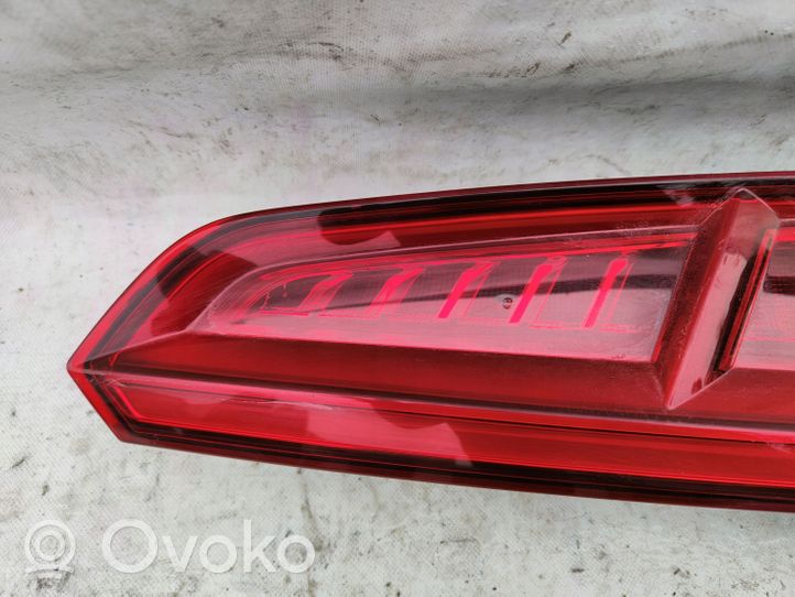 Audi Q5 SQ5 Lampy tylnej klapy bagażnika 