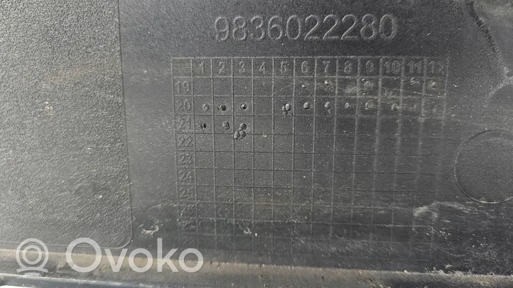 Toyota ProAce City Etupuskuri 9816859780