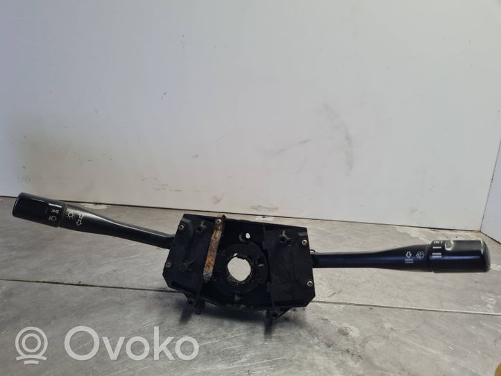 Honda Accord Posūkių/ šviesų rankenėlė M10239