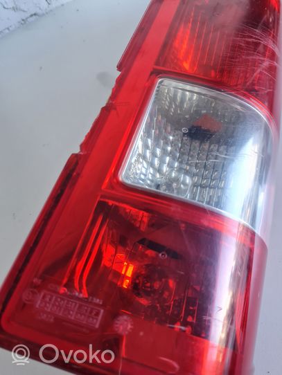 Iveco Daily 35.8 - 9 Rear/tail lights 69500590