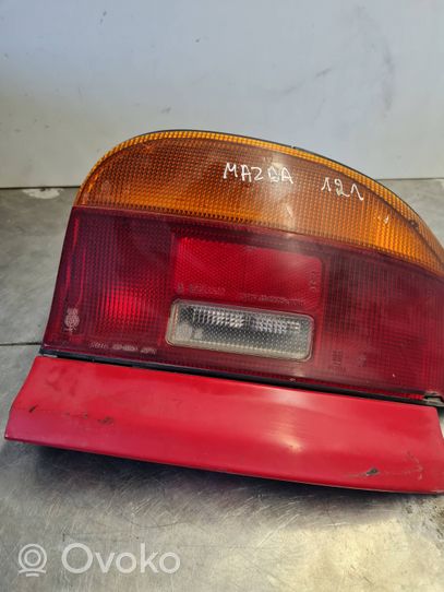 Mazda 121 SM Porte ampoule de feu arrière 22061364