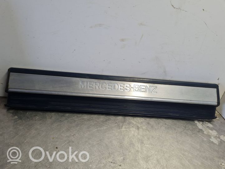 Mercedes-Benz S W140 Listwa progowa przednia 1406800535