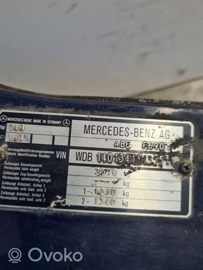Mercedes-Benz S W140 Autres pièces de carrosserie 90846833