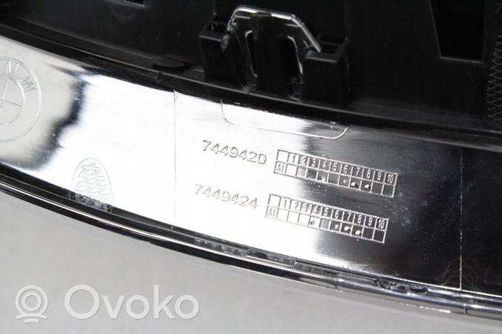 BMW 8 G15 Maskownica / Grill / Atrapa górna chłodnicy 8092664