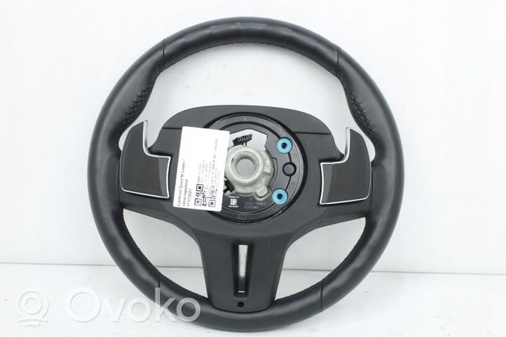 BMW 7 G11 G12 Steering wheel 8008179