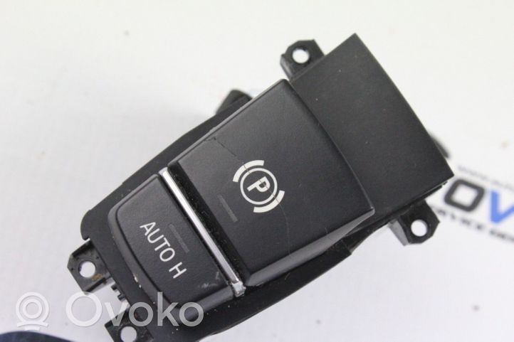 BMW 5 F10 F11 Przycisk / Włącznik hamulca ręcznego 9 217 594