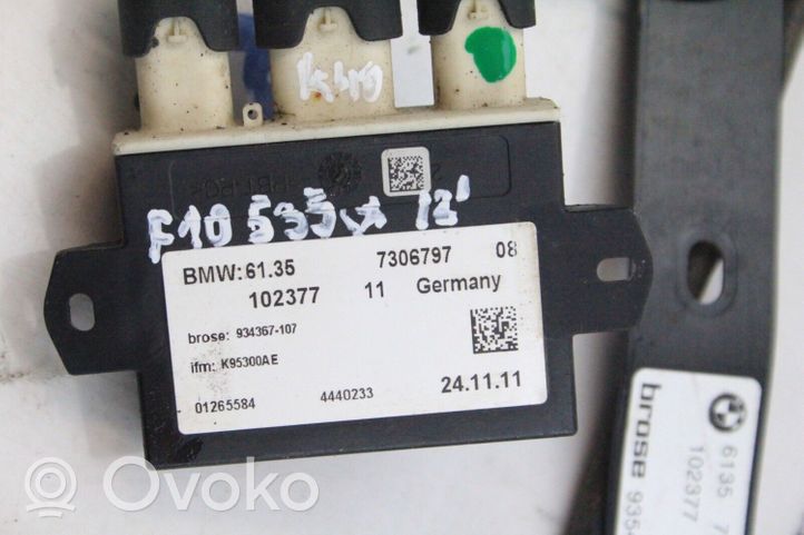 BMW 3 F30 F35 F31 Interrupteur d'ouverture de coffre 77306797